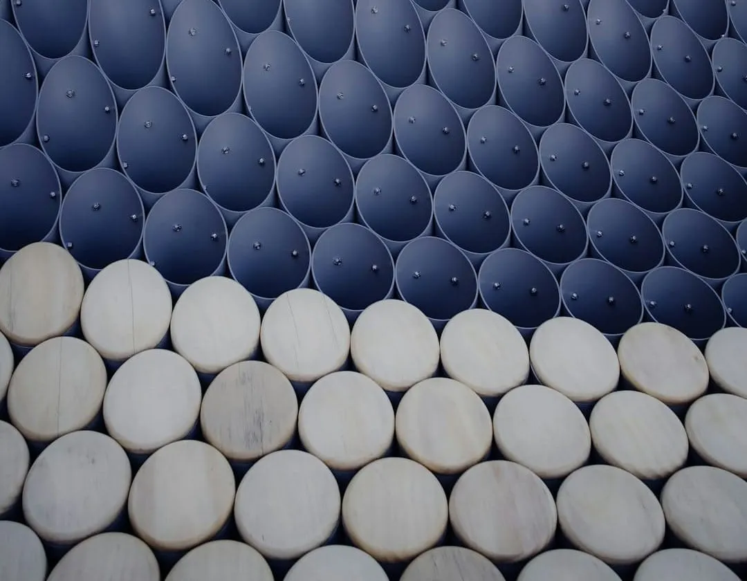 Abstract image of circular shapes